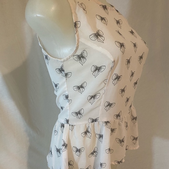 H&M Bow Design Peplum Top - Picture 2 of 4